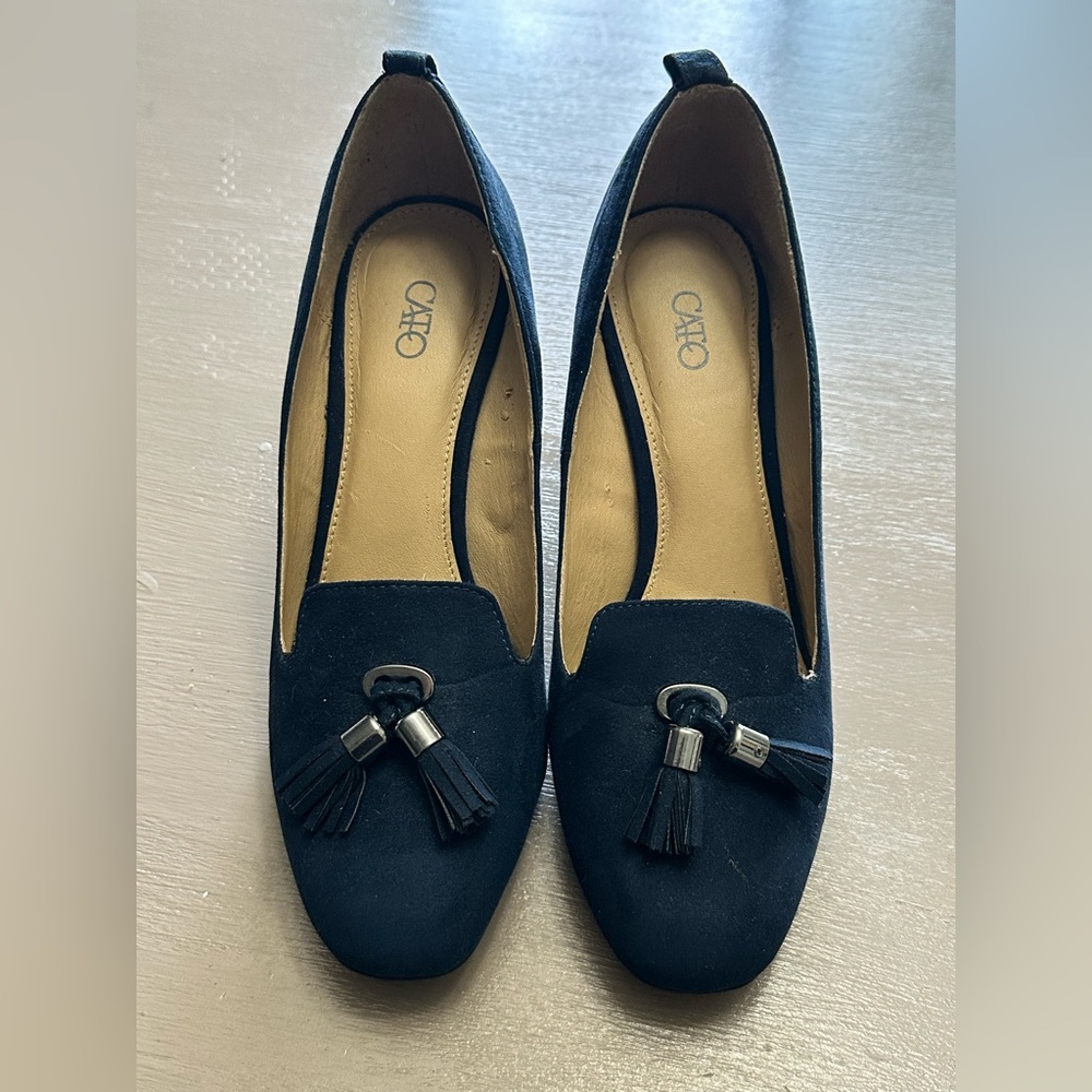CATO Navy Blue Faux Suede Wedge Heels with Tassel Detail Size 8.5